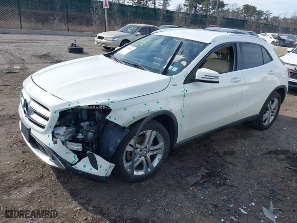 2016 Mercedes-Benz GLA with VIN WDCTG4EB4GJ258174, listed as a IAAI auction lot 41595364 with 112,649 mi miles. Bid and sale history available at carsss.com. Image 2.
