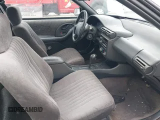 1995 Pontiac Grand Am z VIN 1G2NE15D8SM591364, wystawiony jako IAAI lot #42109395 z przebiegiem 140 629 mil mil oraz . Historia ofert i sprzedaży dostępna na DreamBid. Obrazek 5.