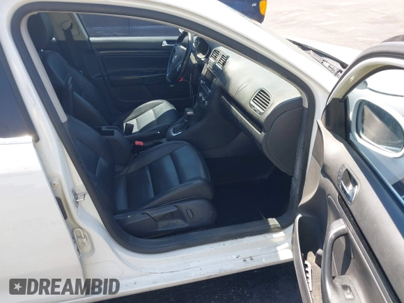 2010 Volkswagen Jetta TDI with VIN 3VWTL7AJ4AM669372, listed as a IAAI auction lot 42379252 with 214,274 mi miles and . Bid and sale history available at DreamBid. Image 5.