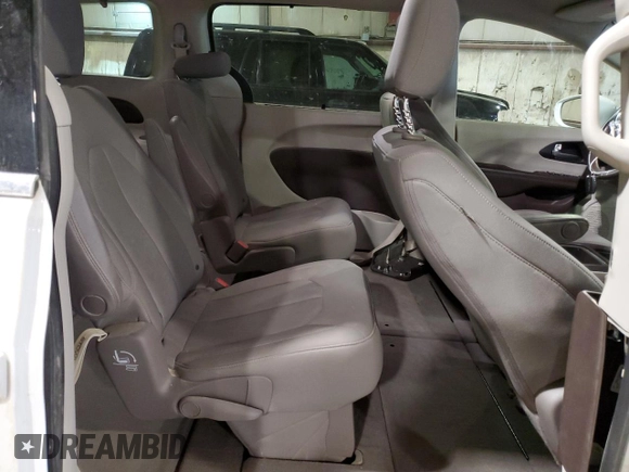 2020 Chrysler Pacifica Touring with VIN 2C4RC1FG7LR267106, listed as a Copart auction lot 58535025 with 137,330 mi miles and Salvage title. Bid and sale history available at DreamBid. Image 11.