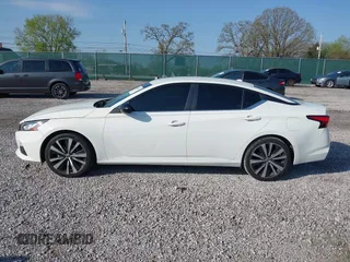 2019 Nissan Altima SR z VIN 1N4BL4CVXKC109359, wystawiony jako IAAI lot #41862059 z przebiegiem 84 792 mil mil oraz . Historia ofert i sprzedaży dostępna na DreamBid. Obrazek 14.