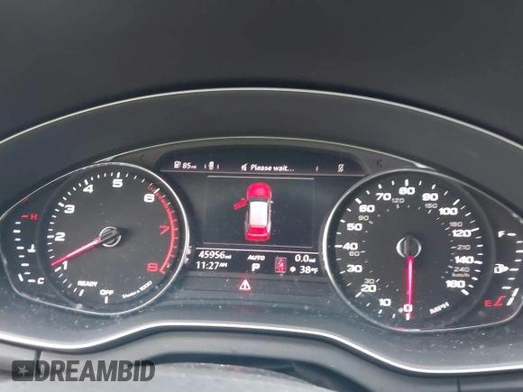 2019 Audi Q5 Premium with VIN WA1ANAFY5K2039094, listed as a IAAI auction lot 41333509 with 45,956 mi miles. Bid and sale history available at carsss.com. Image 7.