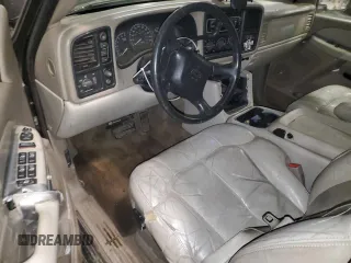 2002 Chevrolet Suburban LS with VIN 3GNFK16Z72G174749, listed as a Copart auction lot 87416144 with 0 mi miles and Non Repairable. Bid and sale history available at carsss.com. Image 8.