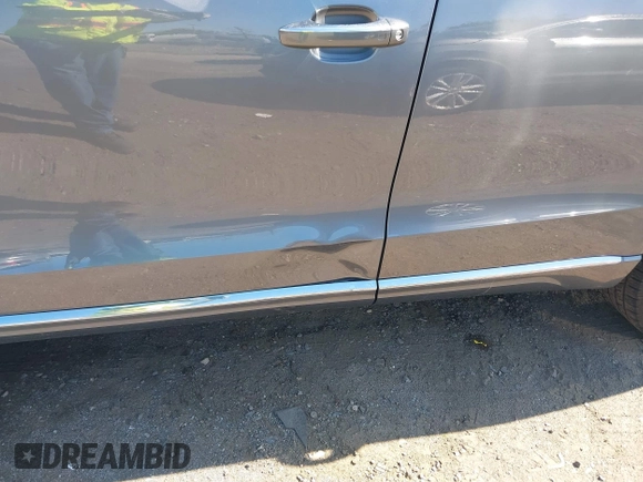 2016 Audi Q5 Premium Plus z VIN WA1L2AFP5GA140352, wystawiony jako IAAI lot #42605558 z przebiegiem 106 185 mil mil oraz . Historia ofert i sprzedaży dostępna na DreamBid. Obrazek 17.