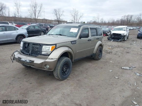 2007 Dodge Nitro SLT with VIN 1D8GU58K97W700047, listed as a IAAI auction lot 41805822 with 186,604 mi miles. Bid and sale history available at carsss.com. Image 2.