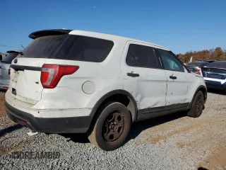 2016 Ford Utility Police Interceptor with VIN 1FM5K8AR9GGB81463, listed as a Copart auction lot 76627934 with 76,851 mi miles and Clean Title. Bid and sale history available at carsss.com. Image 3.