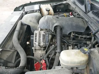 2006 Chevrolet Silverado 1500 LT1 с VIN 1GCEK19V36Z269098, выставлен на аукционе IAAI как лот 41949649 с пробегом 286 007 миль миль и . История ставок и продаж доступна на DreamBid. Изображение 13.