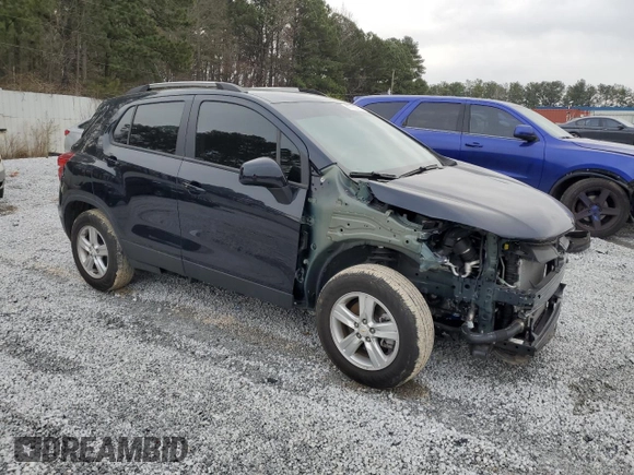 2022 Chevrolet Trax LT with VIN KL7CJLSM1NB569671, listed as a Copart auction lot 47720725 with 19,935 mi miles and Salvage Title. Bid and sale history available at carsss.com. Image 4.