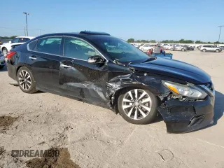 2017 Nissan Altima SV z VIN 1N4AL3AP7HC203508, wystawiony jako Copart lot #61232345 z przebiegiem 218 716 mil mil oraz Szkoda całkowita • Salvage title. Historia ofert i sprzedaży dostępna na DreamBid. Obrazek 4.