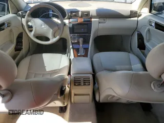 2005 Mercedes-Benz C 240 z VIN WDBRF81J95F662187, wystawiony jako Copart lot #48823485 z przebiegiem 145 076 mil mil oraz Szkoda całkowita • Salvage title. Historia ofert i sprzedaży dostępna na DreamBid. Obrazek 8.