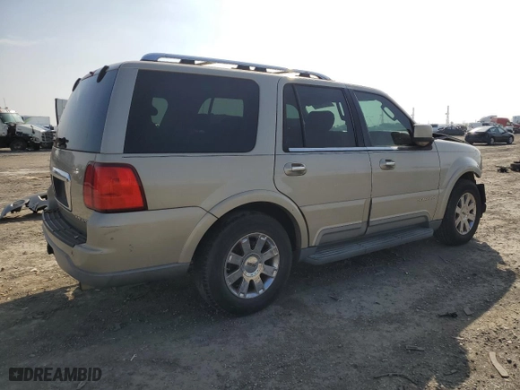 2004 Lincoln Navigator Luxury with VIN 5LMFU27R04LJ35233, listed as a Copart auction lot 48475545 with 227,976 mi miles and Salvage Title. Bid and sale history available at carsss.com. Image 3.