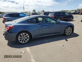 2013 Hyundai Genesis Coupe Premium z VIN KMHHT6KD1DU091383, wystawiony jako Copart lot #55207835 z przebiegiem 145 825 mil mil oraz Szkody całkowita. Historia ofert i sprzedaży dostępna na DreamBid. Obrazek 3.