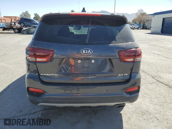 2019 Kia Sorento EX with VIN 5XYPHDA5XKG464435, listed as a Copart auction lot 48409705 with 119,107 mi miles and Salvage Title. Bid and sale history available at DreamBid. Image 6.
