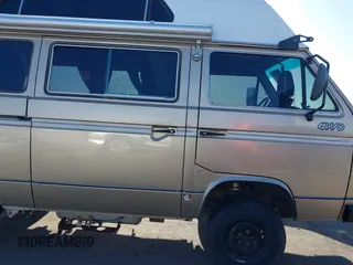 1987 Volkswagen Vanagon with VIN WV2YB0252HG069458, listed as a IAAI auction lot 41945327 with Not Provided miles and . Bid and sale history available at DreamBid. Image 14.