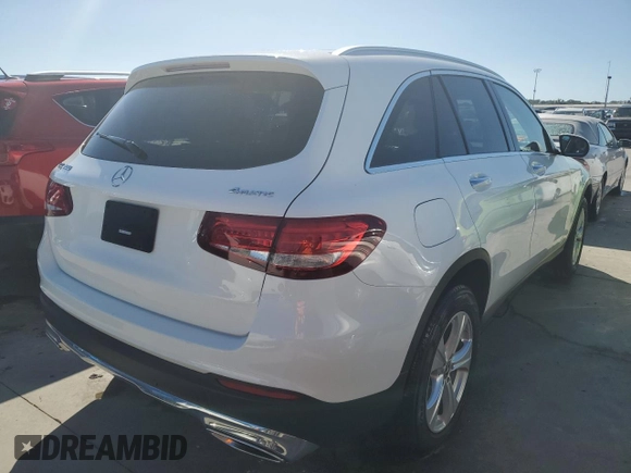 2018 Mercedes-Benz GLC with VIN WDC0G4KB6JV061711, listed as a Copart auction lot 63247122 with 0 mi miles. Bid and sale history available at carsss.com. Image 4.