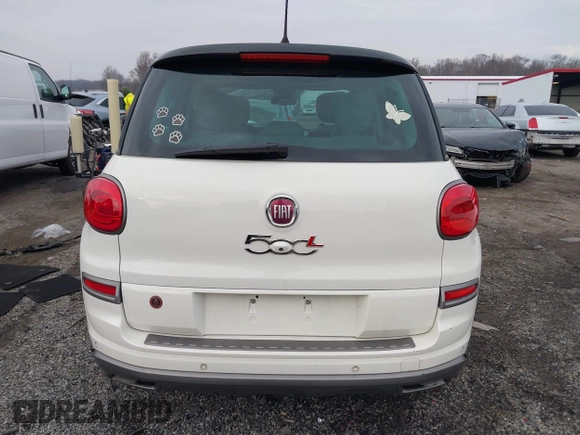 2018 FIAT 500L Trekking with VIN ZFBCFADH6JZ041198, listed as a IAAI auction lot 41063260 with 64,459 mi miles. Bid and sale history available at carsss.com. Image 16.