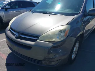 2005 Toyota Sienna XLE with VIN 5TDZA22C65S299604, listed as a IAAI auction lot 41949186 with 205,243 mi miles and . Bid and sale history available at carsss.com. Image 6.