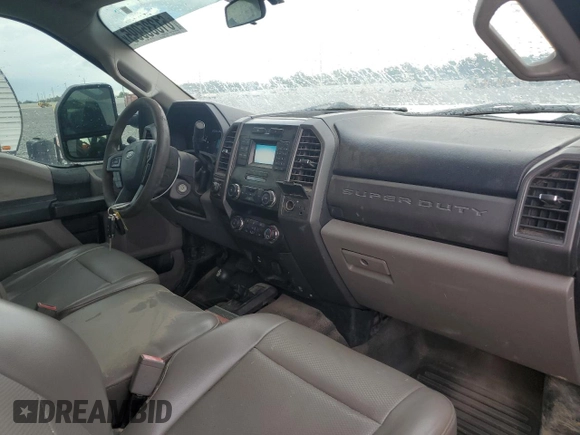 2019 Ford F-250 XL с VIN 1FD7X2B6XKEC82785, выставлен на аукционе Copart как лот 61335995 с пробегом 150 080 миль миль и На запчасти • Non repairable. История ставок и продаж доступна на DreamBid. Изображение 8.