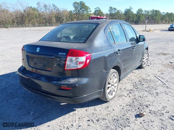 2008 Suzuki SX4 Convenience Pkg with VIN JS2YC415785101570, listed as a IAAI auction lot 41267109 with 214,841 mi miles. Bid and sale history available at carsss.com. Image 4.