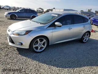2012 Ford Focus Titanium with VIN 1FAHP3N22CL189575, listed as a Copart auction lot 46126465 with 128,773 mi miles and Salvage Title. Bid and sale history available at carsss.com. Image 1.