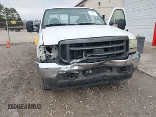 2004 Ford Super Duty F-250 XL with VIN 1FTNX20L34EA13731, listed as a IAAI auction lot 41510742 with 323,217 mi miles. Bid and sale history available at carsss.com. Image 6.