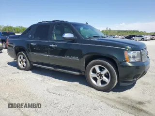 2013 Chevrolet Avalanche LTZ z VIN 3GNTKGE74DG217811, wystawiony jako Copart lot #53439525 z przebiegiem 233 296 mil mil oraz Czysty tytuł • Clean title. Historia ofert i sprzedaży dostępna na DreamBid. Obrazek 4.