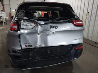 2016 Jeep Cherokee Limited with VIN 1C4PJMDB7GW283017, listed as a IAAI auction lot 41520558 with 79,630 mi miles. Bid and sale history available at carsss.com. Image 6.