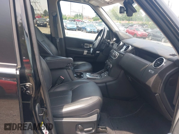 2016 Land Rover LR4 HSE Lux with VIN SALAK2V61GA846125, listed as a IAAI auction lot 42626249 with 151,281 mi miles and . Bid and sale history available at DreamBid. Image 5.