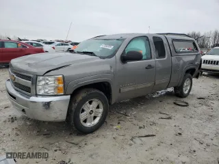 2013 Chevrolet Silverado 1500 LT with VIN 1GCRKSE73DZ177985, listed as a Copart auction lot 47596385 with NaN miles and Non Repairable. Bid and sale history available at carsss.com. Image 1.
