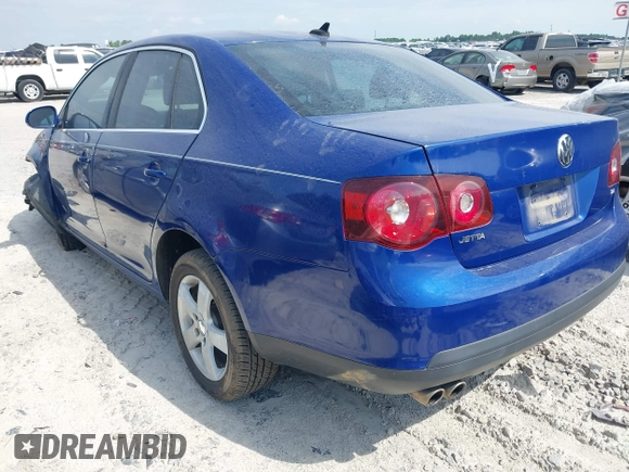 2009 Volkswagen Jetta SE z VIN 3VWRZ71K99M159242, wystawiony jako IAAI lot #42200917 z przebiegiem 226 285 mil mil oraz . Historia ofert i sprzedaży dostępna na DreamBid. Obrazek 3.