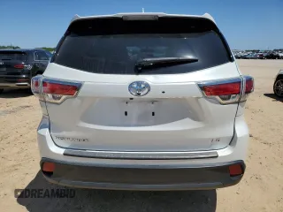 2015 Toyota Highlander LE Plus z VIN 5TDZKRFH6FS117476, wystawiony jako Copart lot #52249075 z przebiegiem 106 474 mil mil oraz Czysty tytuł • Clean title. Historia ofert i sprzedaży dostępna na DreamBid. Obrazek 6.
