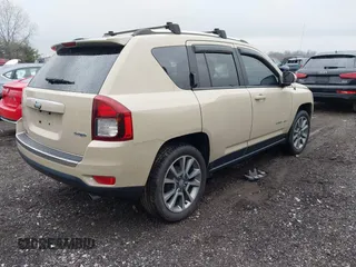 2017 Jeep Compass High Altitude with VIN 1C4NJCEB9HD166388, listed as a IAAI auction lot 41562178 with 111,218 mi miles. Bid and sale history available at carsss.com. Image 4.