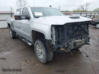 2019 Chevrolet Silverado 2500HD LTZ with VIN 1GC1KTEY0KF116765, listed as a IAAI auction lot 41941751 with 1 mi miles. Bid and sale history available at carsss.com. Image 1.