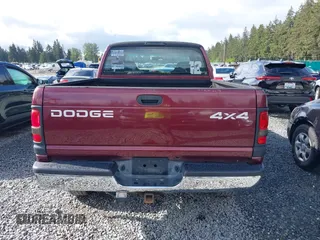 2000 Dodge 1500 z VIN 3B7HF13Z9YG138645, wystawiony jako IAAI lot #42298492 z przebiegiem 138 898 mil mil oraz . Historia ofert i sprzedaży dostępna na DreamBid. Obrazek 16.