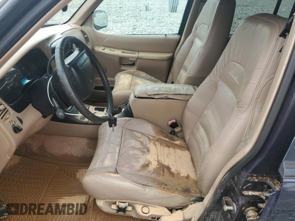 1999 Ford Explorer XLT с VIN 1FMDU34EXXZB35517, выставлен на аукционе Copart как лот 64431625 с пробегом 111 443 миль миль и Списание • Salvage title. История ставок и продаж доступна на DreamBid. Изображение 7.