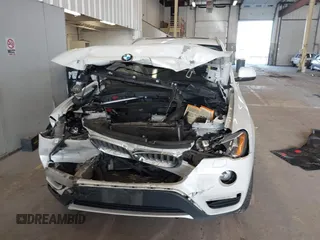 2017 BMW X3 xDrive28i z VIN 5UXWX9C59H0T15441, wystawiony jako IAAI lot #42042589 z przebiegiem 141 484 mil mil oraz . Historia ofert i sprzedaży dostępna na DreamBid. Obrazek 13.