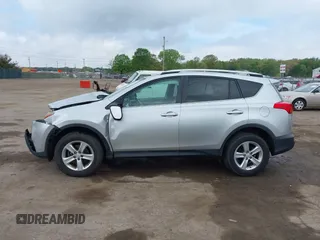 2013 Toyota RAV4 XLE with VIN 2T3RFREV8DW018889, listed as a IAAI auction lot 42249061 with 193,110 mi miles and . Bid and sale history available at DreamBid. Image 14.