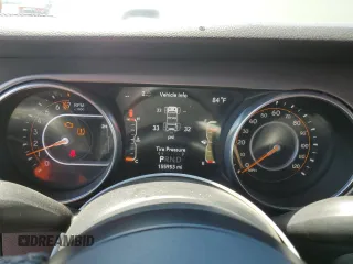 2018 Jeep Wrangler Unlimited Sport with VIN 1C4HJXDG9JW209512, listed as a Copart auction lot 61839505 with 155,953 mi miles and Clean title. Bid and sale history available at DreamBid. Image 9.