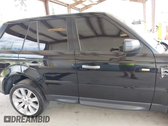 2007 Land Rover Range Rover Sport SC с VIN SALSH23497A110098, выставлен на аукционе IAAI как лот 42524882 с пробегом 125 065 миль миль и . История ставок и продаж доступна на DreamBid. Изображение 13.