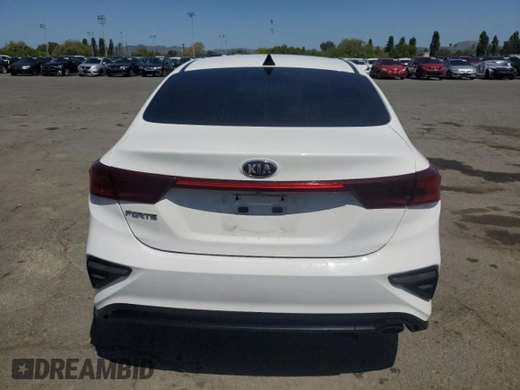 2021 Kia Forte LXS with VIN 3KPF24AD8ME402584, listed as a Copart auction lot 54005845 with 110,994 mi miles and Clean Title. Bid and sale history available at carsss.com. Image 6.