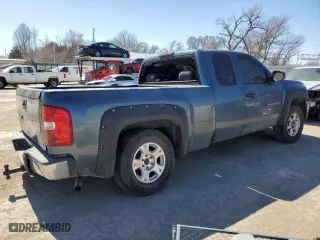 2008 Chevrolet Silverado 1500 LT w/1LT with VIN 1GCEC190X8Z288042, listed as a Copart auction lot 48688485 with 177,885 mi miles and Salvage Title. Bid and sale history available at carsss.com. Image 3.