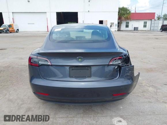 2023 Tesla Model 3 z VIN 5YJ3E1EA6PF435672, wystawiony jako IAAI lot #42375203 z przebiegiem 30 688 mil mil oraz . Historia ofert i sprzedaży dostępna na DreamBid. Obrazek 17.