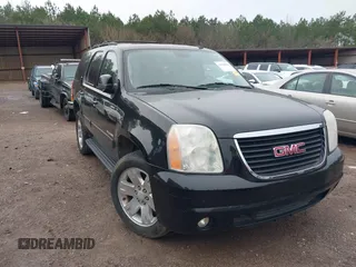 2012 GMC Yukon SLT with VIN 1GKS1CE09CR141878, listed as a IAAI auction lot 41552512 with 204,253 mi miles. Bid and sale history available at carsss.com. Image 6.
