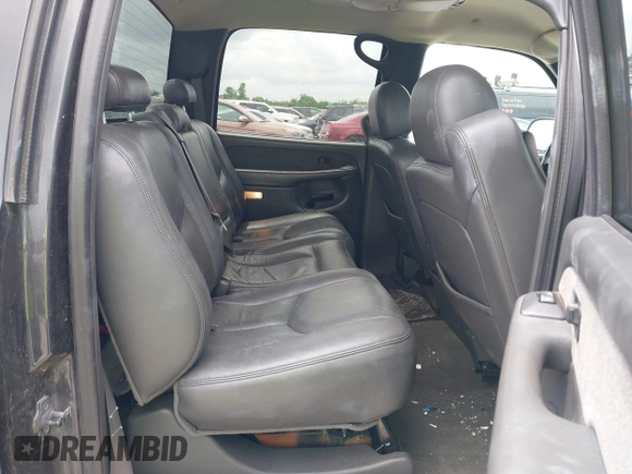 2003 Chevrolet Silverado 1500HD LS with VIN 1GCGK13U63F214778, listed as a IAAI auction lot 42141435 with 161,669 mi miles and . Bid and sale history available at DreamBid. Image 8.