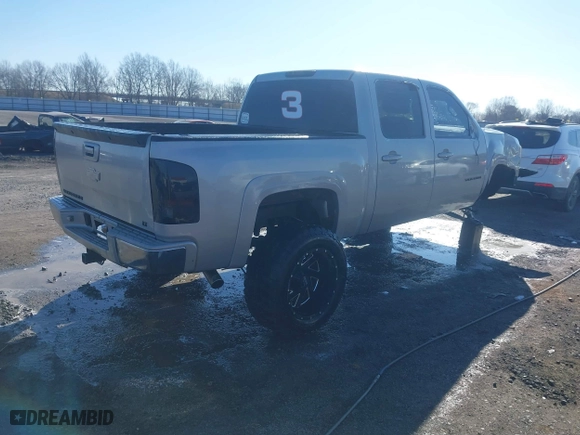 2008 Chevrolet Silverado 1500 LTZ with VIN 2GCEK133781213281, listed as a IAAI auction lot 41408471 with 241,389 mi miles. Bid and sale history available at carsss.com. Image 4.