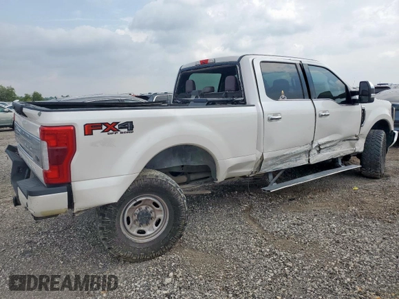 2017 Ford F-250 Lariat with VIN 1FT7W2BT7HEE41901, listed as a Copart auction lot 55635425 with 233,769 mi miles and Salvage title. Bid and sale history available at DreamBid. Image 3.