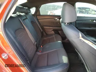 2021 Kia Forte GT-Line z VIN 3KPF34AD5ME388799, wystawiony jako Copart lot #57586455 z przebiegiem 51 264 mil mil oraz Szkoda całkowita • Salvage title. Historia ofert i sprzedaży dostępna na DreamBid. Obrazek 10.