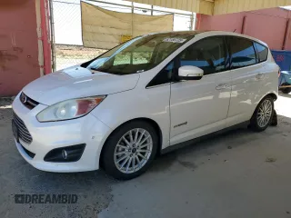 2014 Ford C-Max SEL with VIN 1FADP5BU0EL506823, listed as a Copart auction lot 52156725 with 163,440 mi miles and Salvage Title. Bid and sale history available at DreamBid. Image 1.