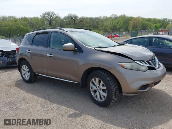 2011 Nissan Murano SL z VIN JN8AZ1MW8BW170528, wystawiony jako IAAI lot #42216327 z przebiegiem 131 687 mil mil oraz . Historia ofert i sprzedaży dostępna na DreamBid. Obrazek 1.