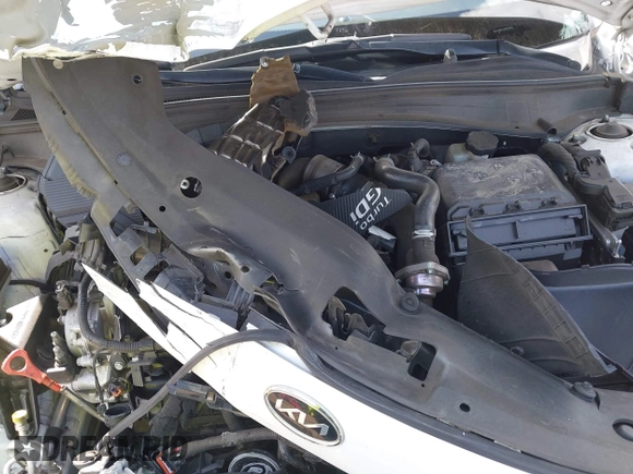 2016 Kia Optima SX Turbo with VIN 5XXGW4L25GG016639, listed as a IAAI auction lot 41937575 with 81,336 mi miles and . Bid and sale history available at carsss.com. Image 10.
